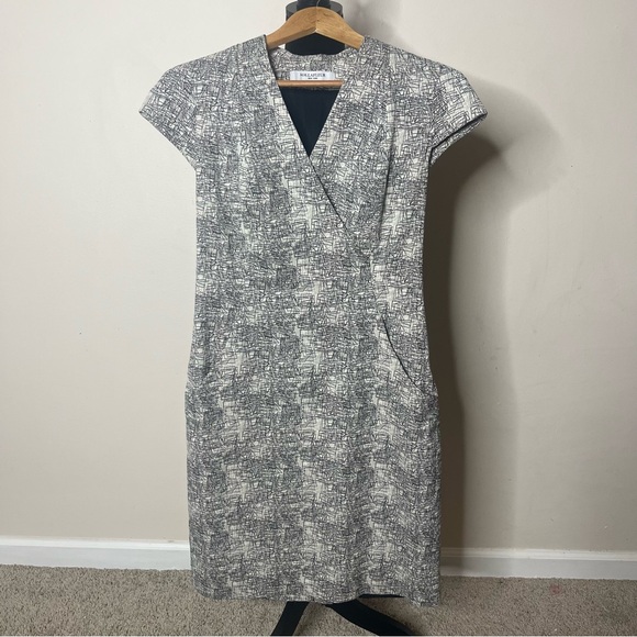 MM Lafleur Black Ivory Scribble Jacquard V~Neck Sheath Dress Sz 6 Career Capsule - Picture 9 of 9